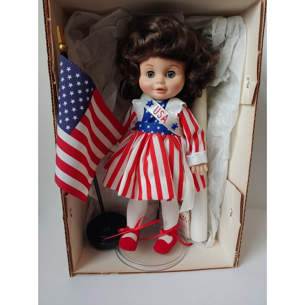 Vintage Royal House doll Growing up in the USA w/ box 11" tall